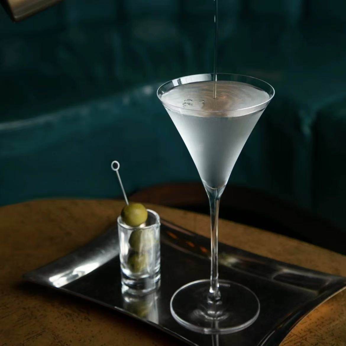 Kimura Conical Triangular Martini Glass Light and Thin Lead-free Crystal Stemware Unique Cocktail Glass 1PCS