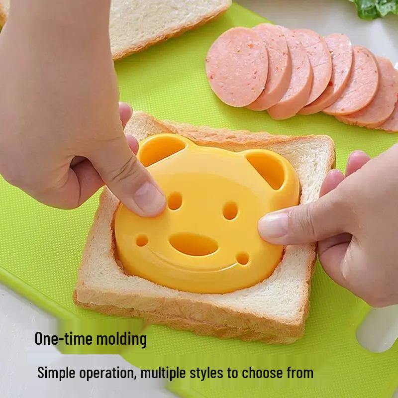 Creative Bear Sandwich Cutter: DIY Children's Cartoon Toast Mold