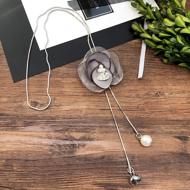 Fashion Temperament Simple Necklace Female Flower Crystal Diamond Decoration Long Sweater Chain Versatile Clothing Accessories