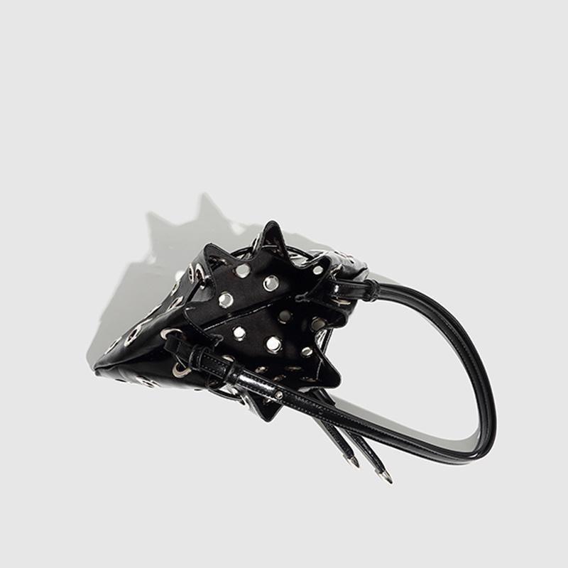 Women Metal Stud Shoulder Bag Large Capacity Retro Hollow Handbag Drawstring Crossbody Bag Shopping Vacation Handbag AVE