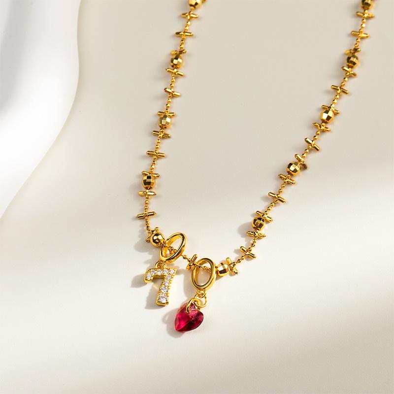 Exquisite Zircon Heart Pendant Necklace: Retro European & American Fashion, Versatile Luxury Women's Clavicle Chain