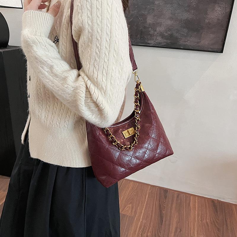 Autumn new retro women's bags diamond chain underarm bags women's shoulder messenger bags