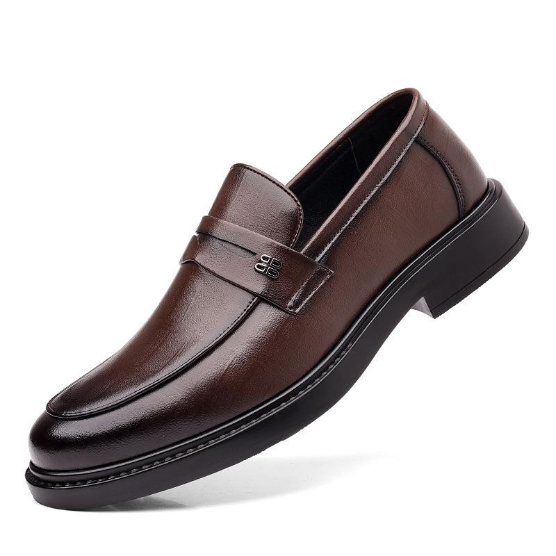 

Leather shoes men s loafers new summer business hollow casual one-pedal men s shoes 45 коричневий