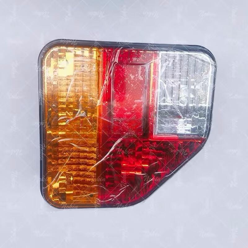Dongfeng Mengshi EQ2050 Right Rear Taillight Assembly