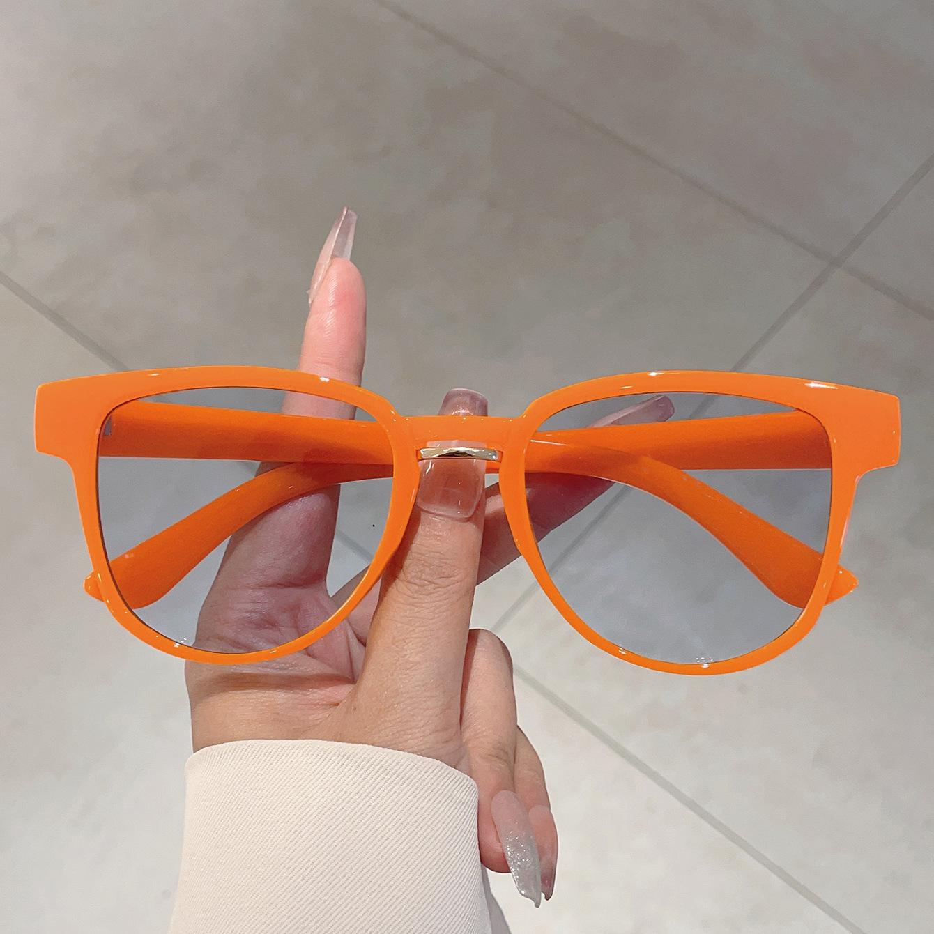 

Retro Style Thin Shaped Frame Punk Sunglasses For Women For For Men Premium Designer Sunlight Eyeglasses Popular Vintage Style Orange Timeless