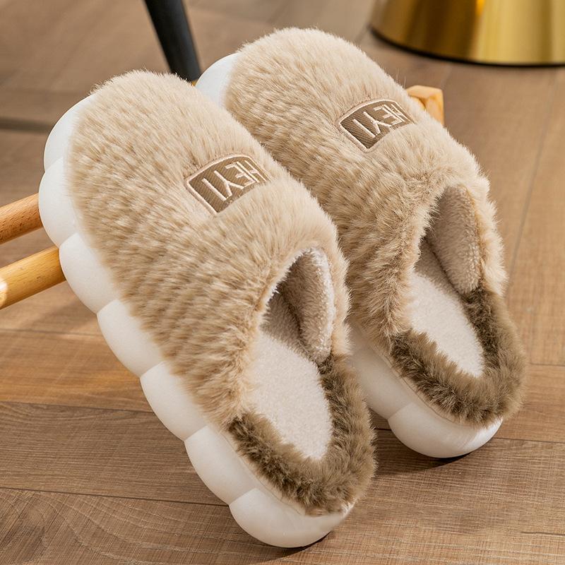 

модні жіночі тапочки зимові домашні теплі пухнасті тапочки для дому плюшеві м’які підошви замшеві тапочки для жінок жіноче пухнасте бавовняне взуття 40-41(fit 39-40) хакі