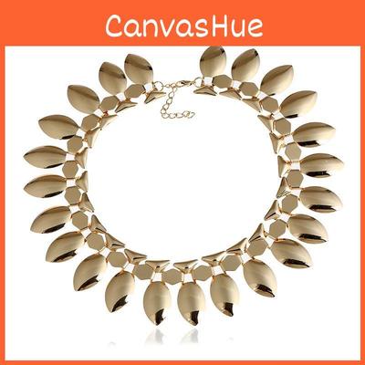 Collier pendentif feuille style européen avec finition métallique pour femmes et hommes