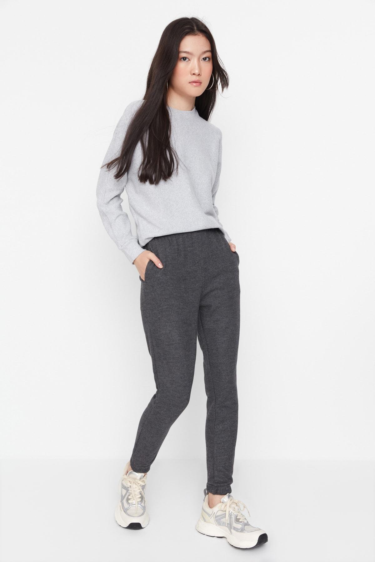 

Спортивные штаны - Серый - Джоггеры Basic