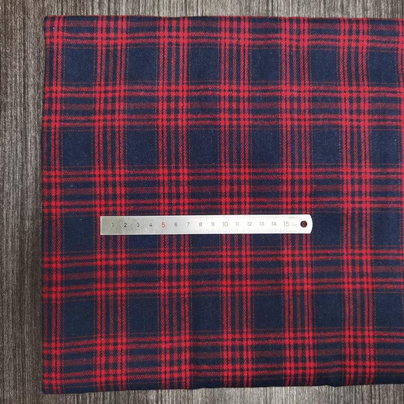 Spot Color-Woven Plaid Jacquard Fabric for Children's Autumn/Winter Brushed Polyester-Cotton Shirts