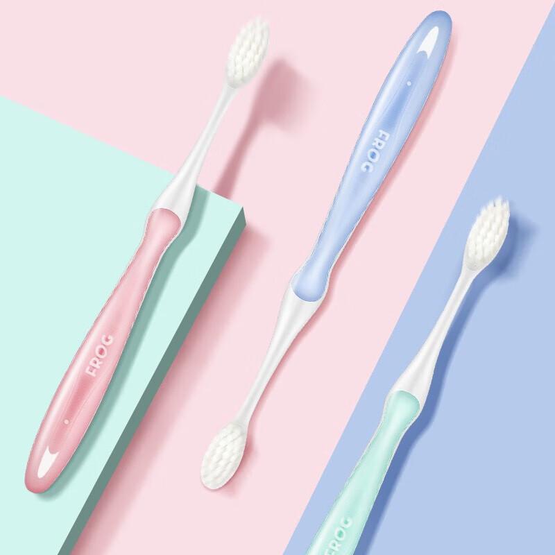 Frog Story Series 202 Adult Charcoal Soft Bristle Toothbrush Set