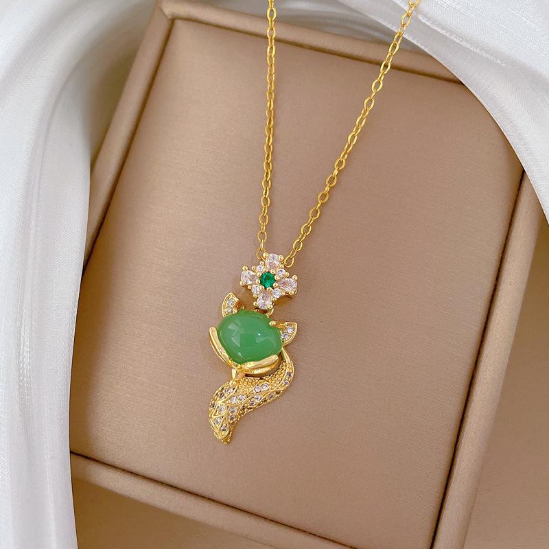 Zircon Green Fox Full Diamond Light Luxury Temperament Gorgeous Full Diamond Necklace Female Versatile Collarbone Chain Titanium Steel