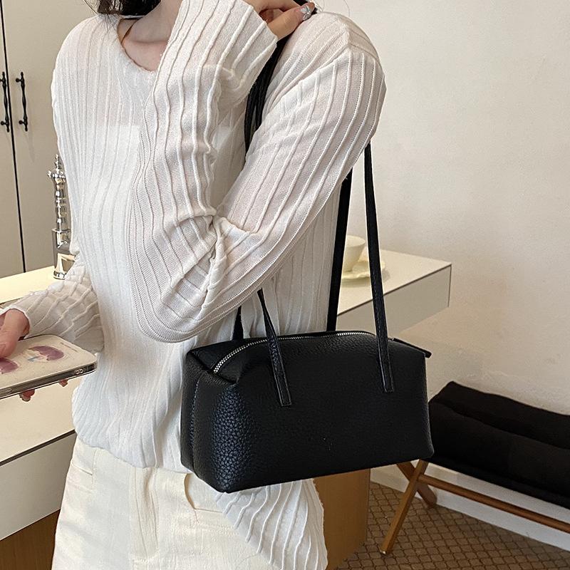 New Women Tote Bag Light Luxury Niche High End Large Capacity Pillow Bag Minimalist Elegant Underarm Shoulder Bag Handbag
