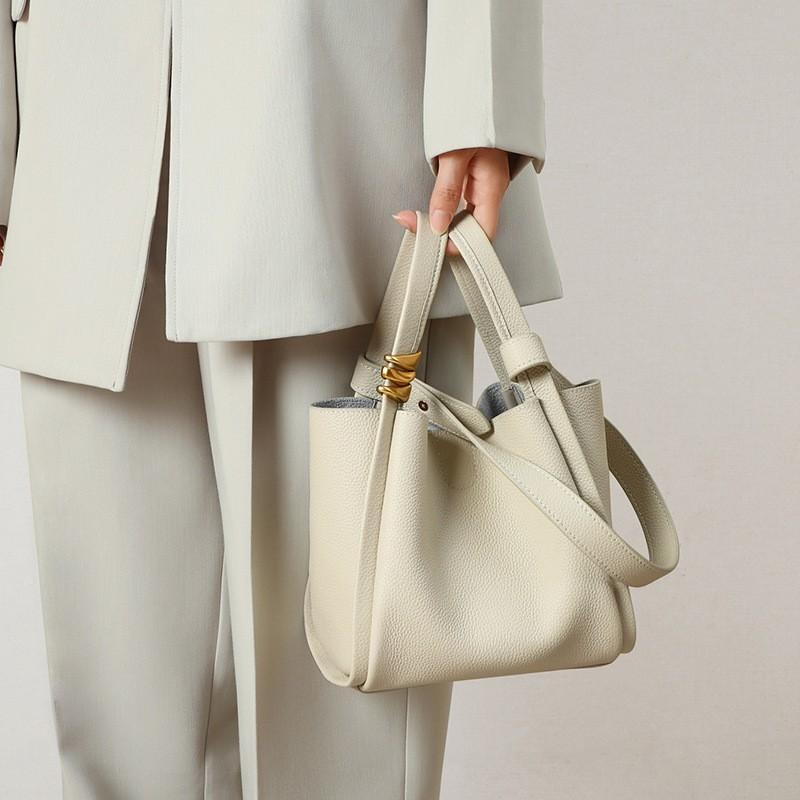 Bag Fashion Bag Women's Bag Shoulder Bag Bucket Bag Autumn and Winter All-in-one Leather Carry-on Basket Bag