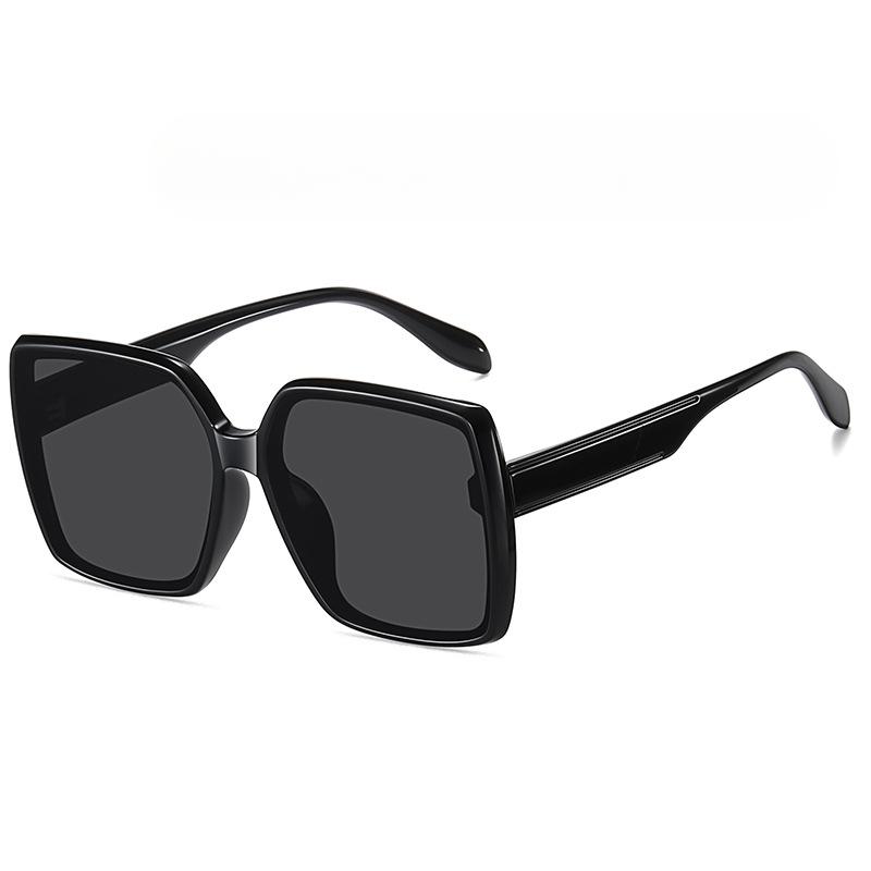 Fashion Ladies Sunglasses High-definition Nylon Lens Trend Sunglasses Street Cover Face Small Glasses