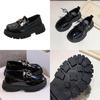 Stilvolle und bequeme britische Schuhe für kleine Mädchen