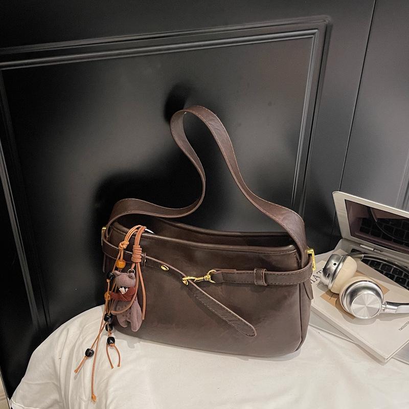 Retro High-value Shoulder Bag Women's Winter New Fashion Shoulder Bag Niche Fashion Messenger Bag