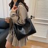 New Shoulder Bag European and American Retro Large Capacity Commuter Tote Bag Handbag Wide Strap Crossbody Bag Shoulder Bag