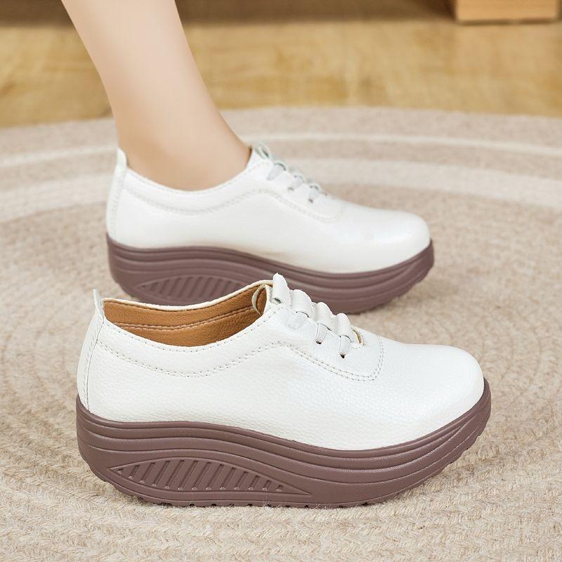 Rocking shoes women's platform autumn new versatile muffin soft sole not tired feet casual shoes mother dancing single shoes