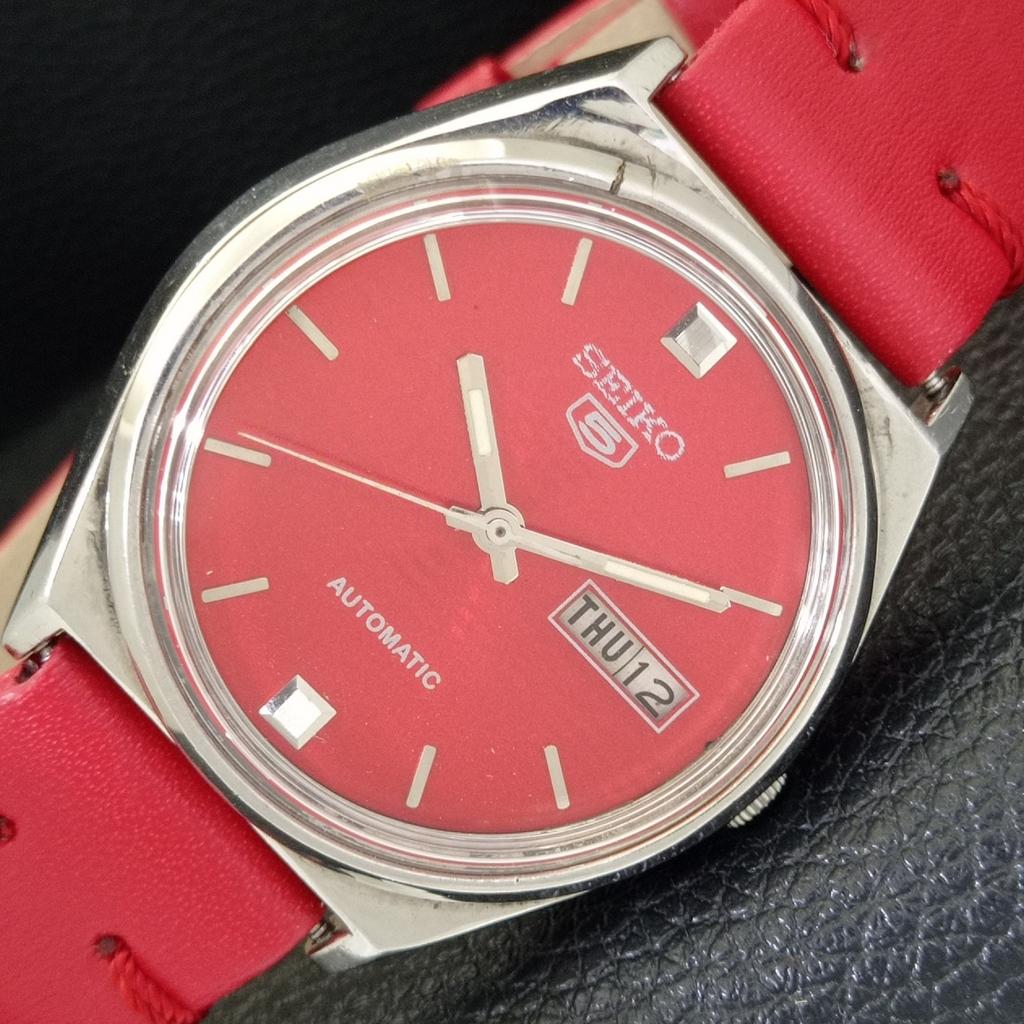 AUTOMATIC 7006A VINTAGE SEIKO 5 JAPAN MENS RED COLOR DIAL WATCH A701634-5 R206c-a701634
