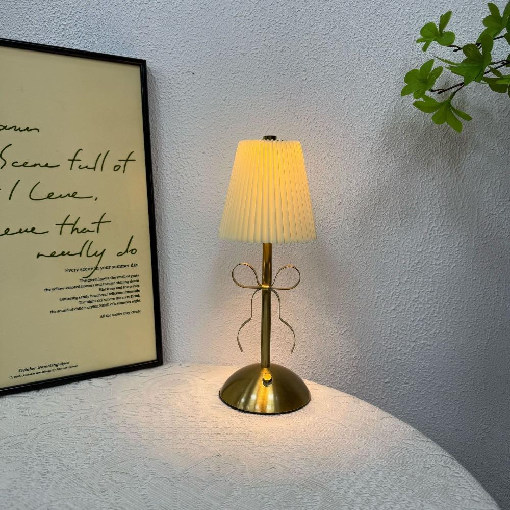 Fabric Shade Bow Table Lamp Decorative LED Desk Lamp Creative Atmosphere Night Light  Bedroom