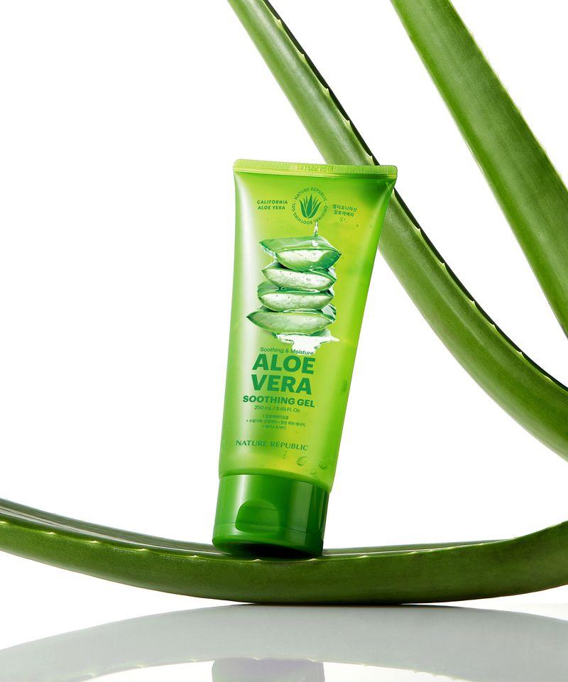 [3-pack] Soothing & Moisture Aloe Vera Soothing Gel 250ml (Tube)
