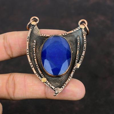Ciondolo Zaffiro Blu Sfaccettato Ciondolo in Rame Ciondolo con Gemma Autentica Gioielli Fatti a Mano Ciondolo di Ultima Tendenza Gioielli in Rame Regalo Anniversario