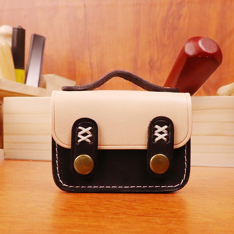 

Suitable for Airpodspro2 Earphone Protective Cover, Apple Bluetooth Earphones, Handmade Cambridge Mini Apple Earphone Bag