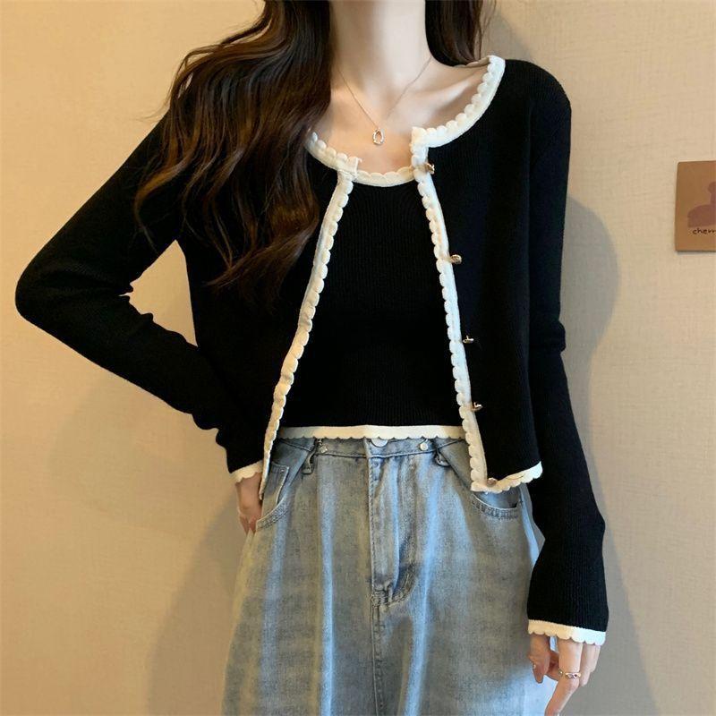 French Xiaoxiangfeng new knitted cardigan round design sweater splicing new temperament thin top