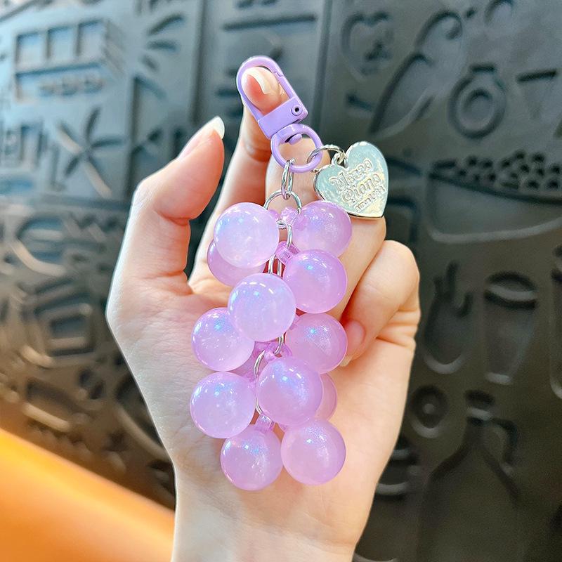 Acrylic Grape Bunch Keychain: Cute Couple Bag Charm & Creative Car Keyring for Women