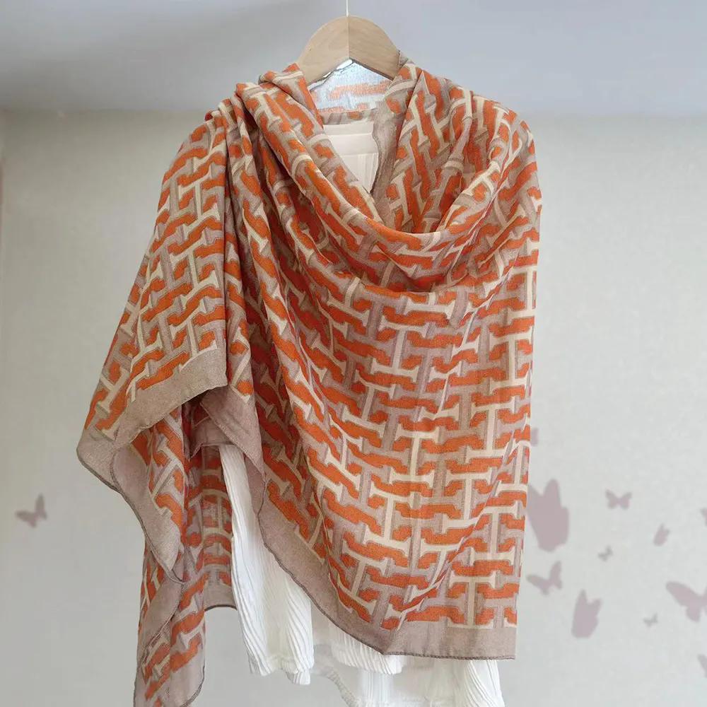 WTEMPO Printed Soft Four Seasons Silk Scarves Retro Elegant Fashion Women's Versatile Casual Outdoor Large Scarf Shawls