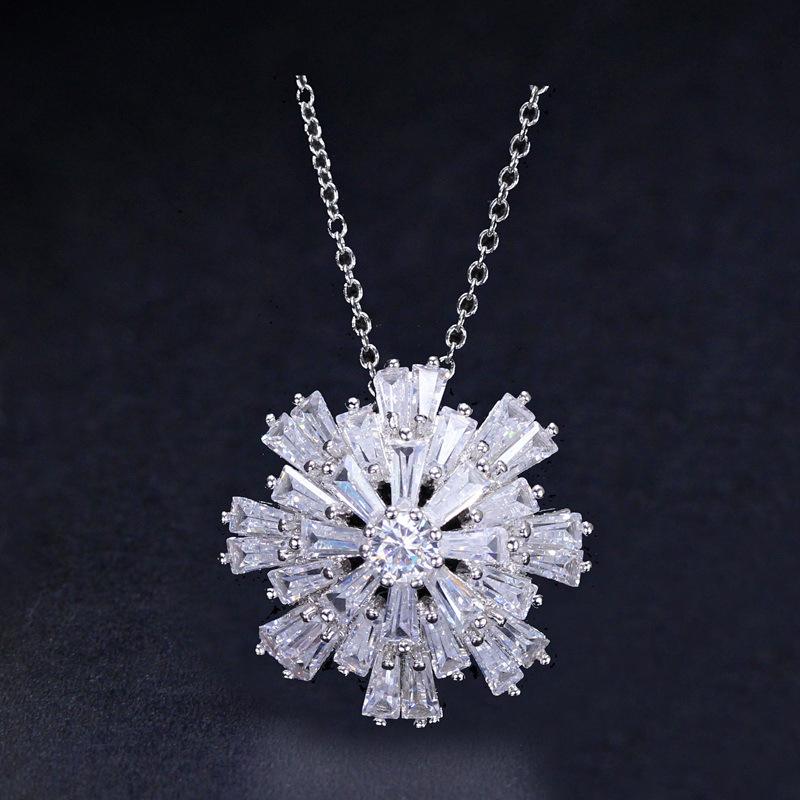 Маленький свежий ювелирный тренд, слегка инкрустированный цирконом, изысканная трехмерная подвеска-снежинка платиновый