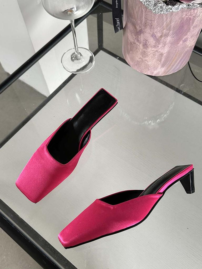 Mode Square Toe Frauen Slides Hausschuhe Sommer draußen Pantoletten Schuhe dünne niedrige Absätze grün schwarz beige rosa Rose flach Slip auf Pumps 39