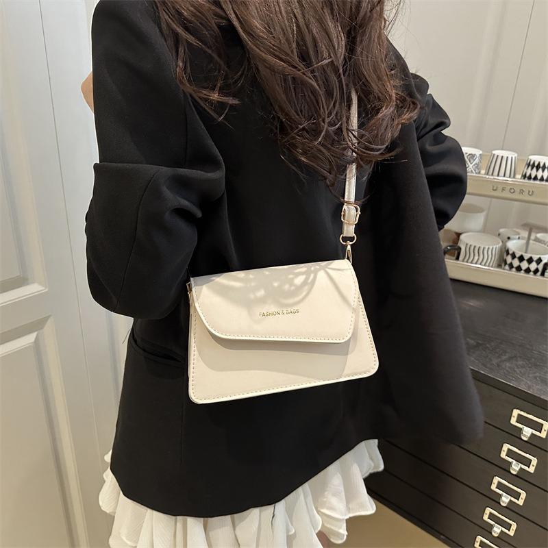 Spring and Summer New Simple Casual Versatile Daily Commute High Value Fresh Shoulder Crossbody Small Square Bag
