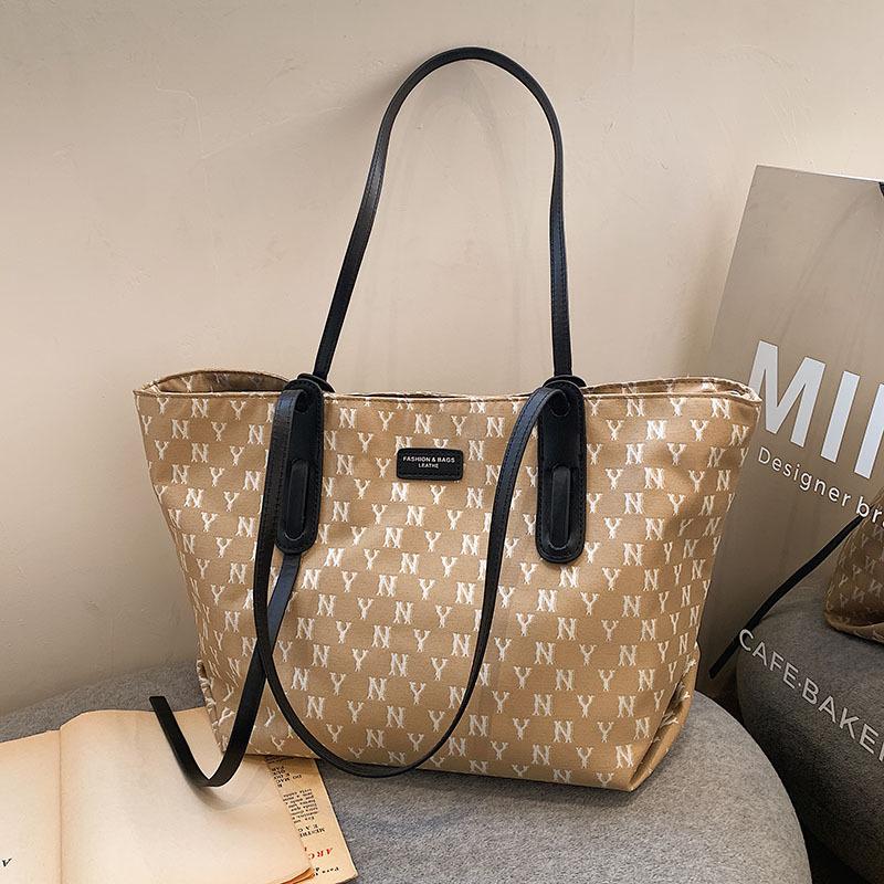 Handbag women's 2023 spring and summer new large-capacity tote bag popular shoulder bag fashionable texture big bag