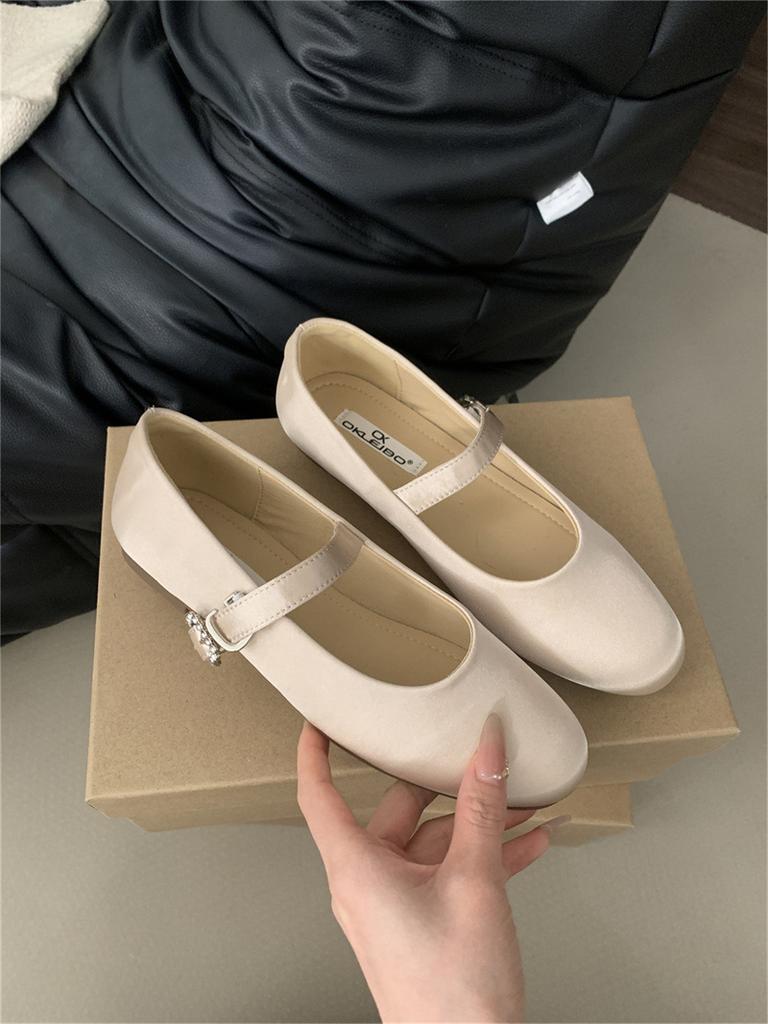 Satin French Temperament Round Head Flat Bottom Mary Jane Single Shoes Women's 2025 Autumn New Evening Breeze with Skirt Ballet Shoes