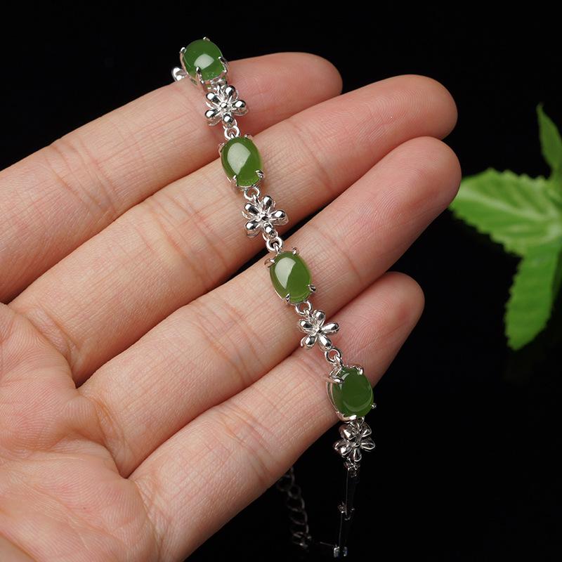 

Браслет из стерлингового серебра с четырехлистным клевером, с зеленым хэтяньским нефритом и жадеитом для женщин 925 Silver