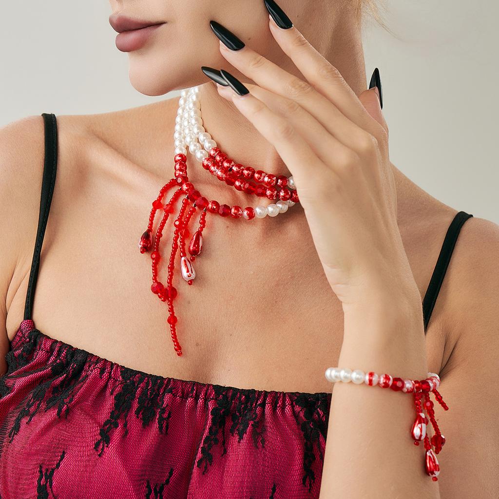 Creative Halloween Blood-Dripping Fringe Necklace, Gothic Blood-Stained Imitation Pearl Beaded Collarbone Necklace