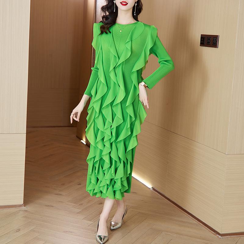 Miyake 2024 Spring Lotus Leaf Pleated Dress - Women's Layered Three-Quarter Sleeve, Round Neck, Plus Size