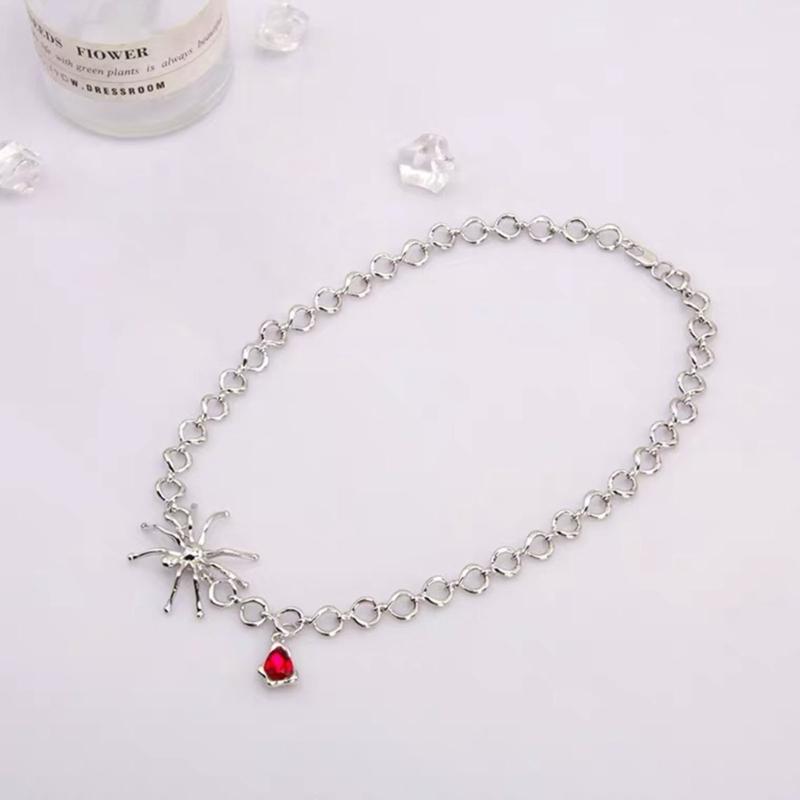 Spider Pendant Long Necklace Vintage Gothic Spider Blood Drop Clavicle Chain for Women Halloween Jewelry Gift Ornament