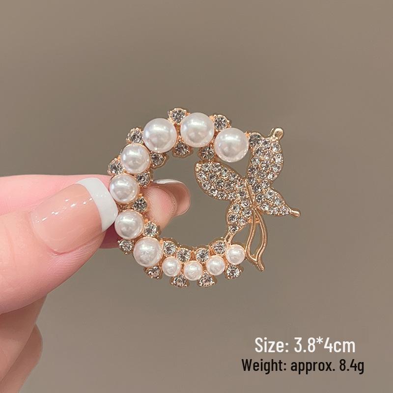 

Изысканная роскошная женская брошь-булавка в виде красного кленового листа: Приветственный аксессуар высокого класса