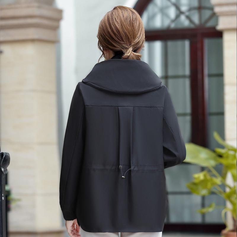 2026 Spring/Autumn Stylish Windbreaker for Middle-Aged & Elderly Women