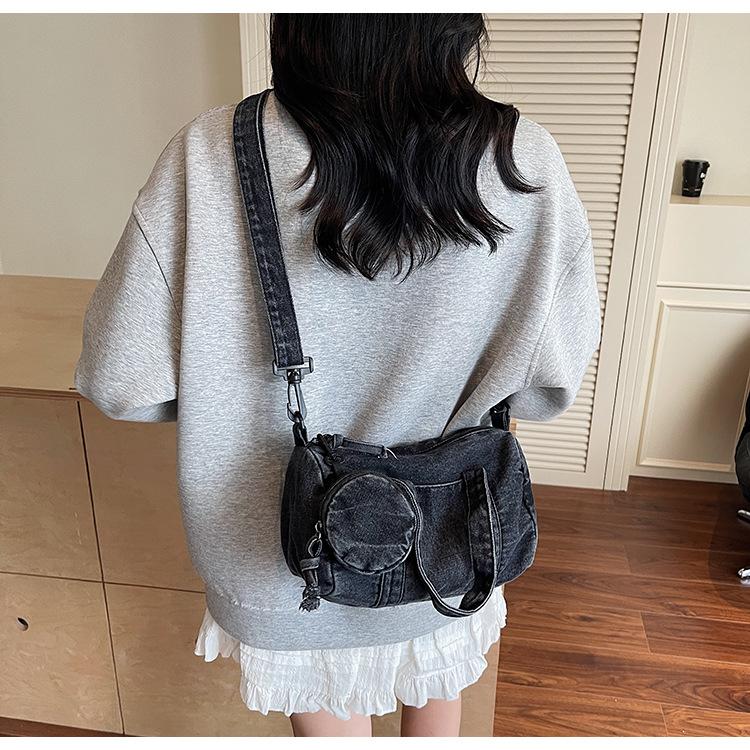 Denim bag women's summer new versatile shoulder messenger bag high-end portable pillow bag
