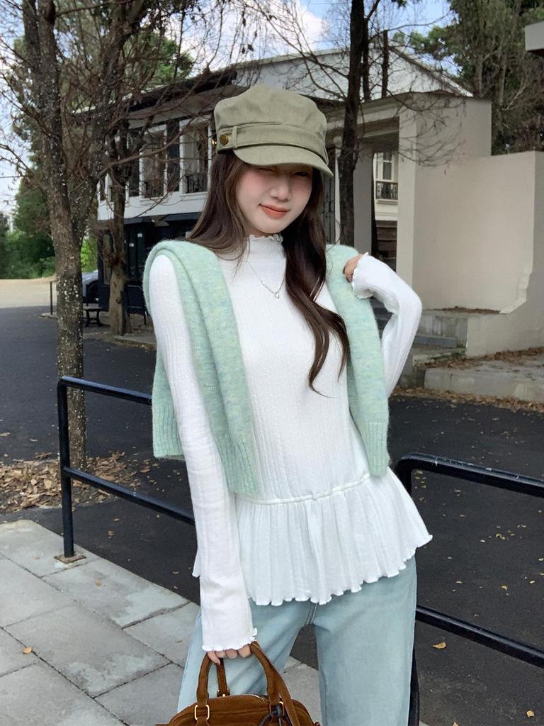 Women's Slim Fit Pleated Long-Sleeve T-Shirt with Ruffled Hem