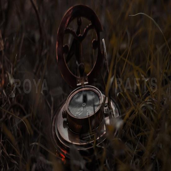 Antiikne vintage stiilis messingtrumm päikesekell kompass templiga nahkkarbiga sünnipäevakingiks, ristimiskingitus, pulmakink, parima mehe kingitus