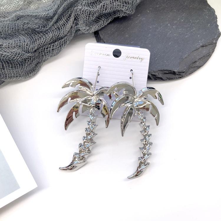 Retro stil personlighet överdrivna metallnitar örhängen enkla geometriska barockstil hoppande örhängen mode öron smycken