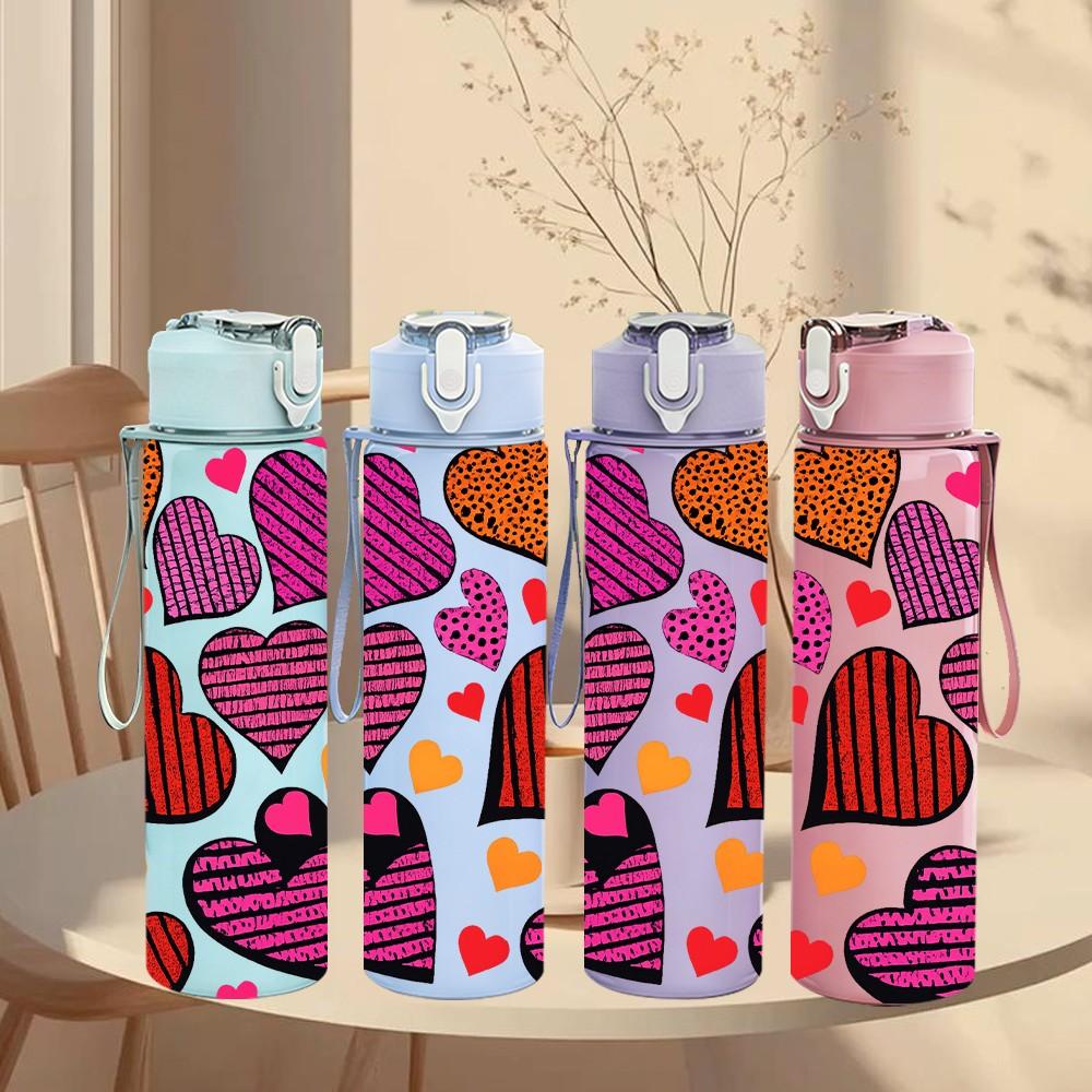 1PC Multi Color Heart Seamless Print 750ml Color Plastic Sports Water Bottle Leakproof Flip Straw Lid Suitable for Sports Office Home Use