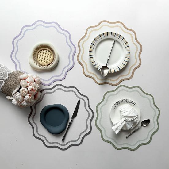 Faux Leather Scalloped Placemat Heat-Resistant Non-slip Heat Insulation Waterproof Dining Table Protection Decoration Pad