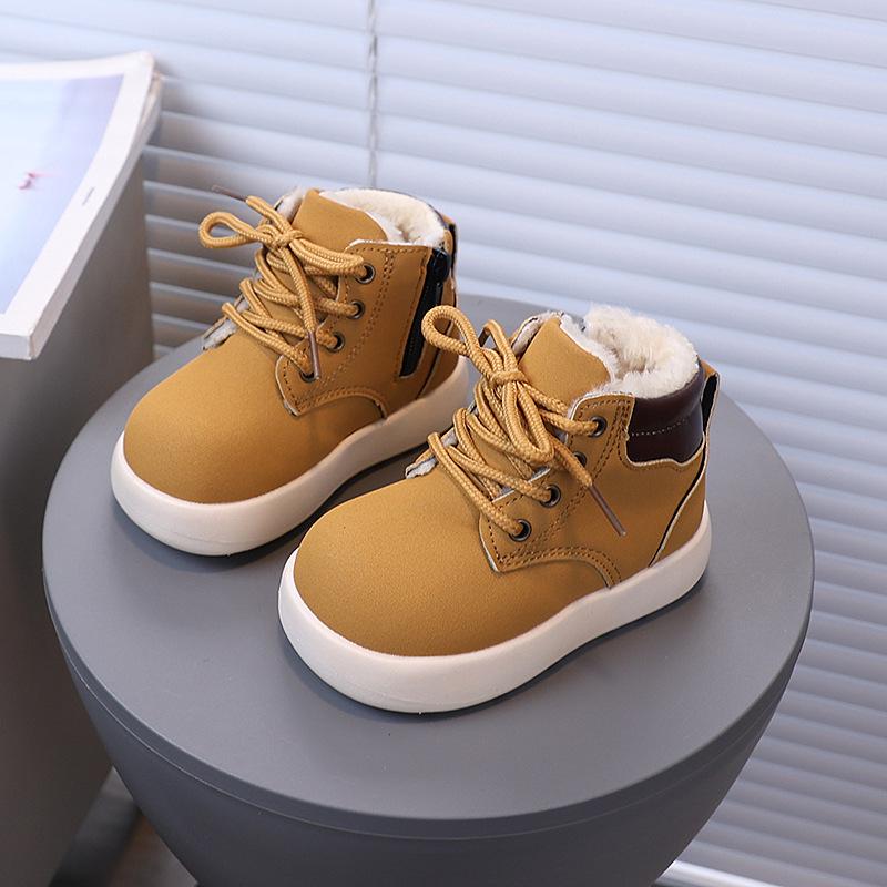 New 2025 Winter Kids' Fleece-Lined Martin Boots - Versatile Leather for Toddlers & Boys, Casual Short, Classic Style.