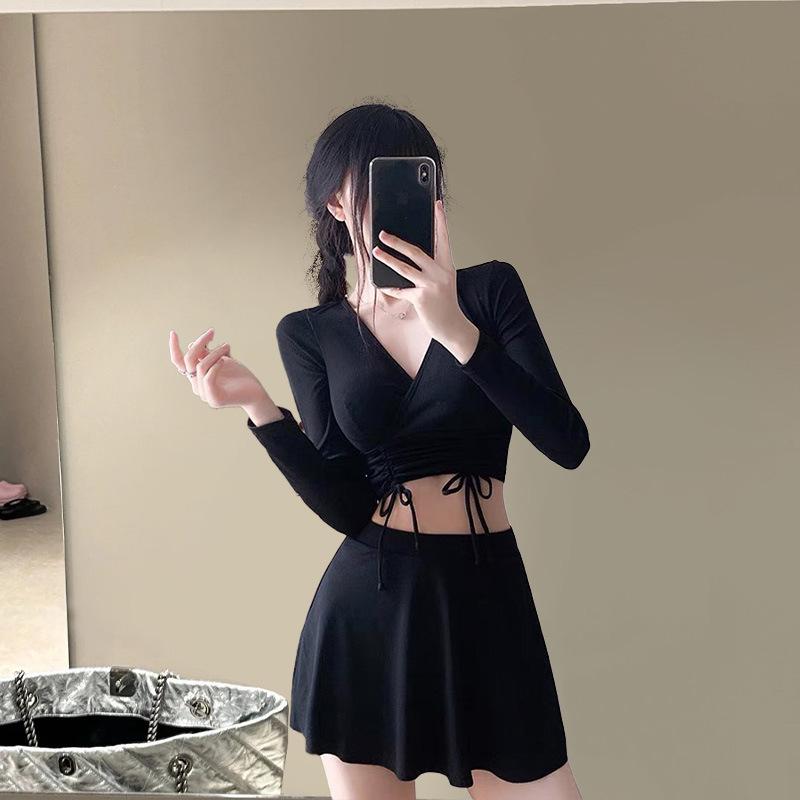 

Женский купальник из двух частей: Юбочный, Утягивающий, С длинным рукавом, Солнцезащитный, Однотонный комплект шортиков L (100-110 jin)