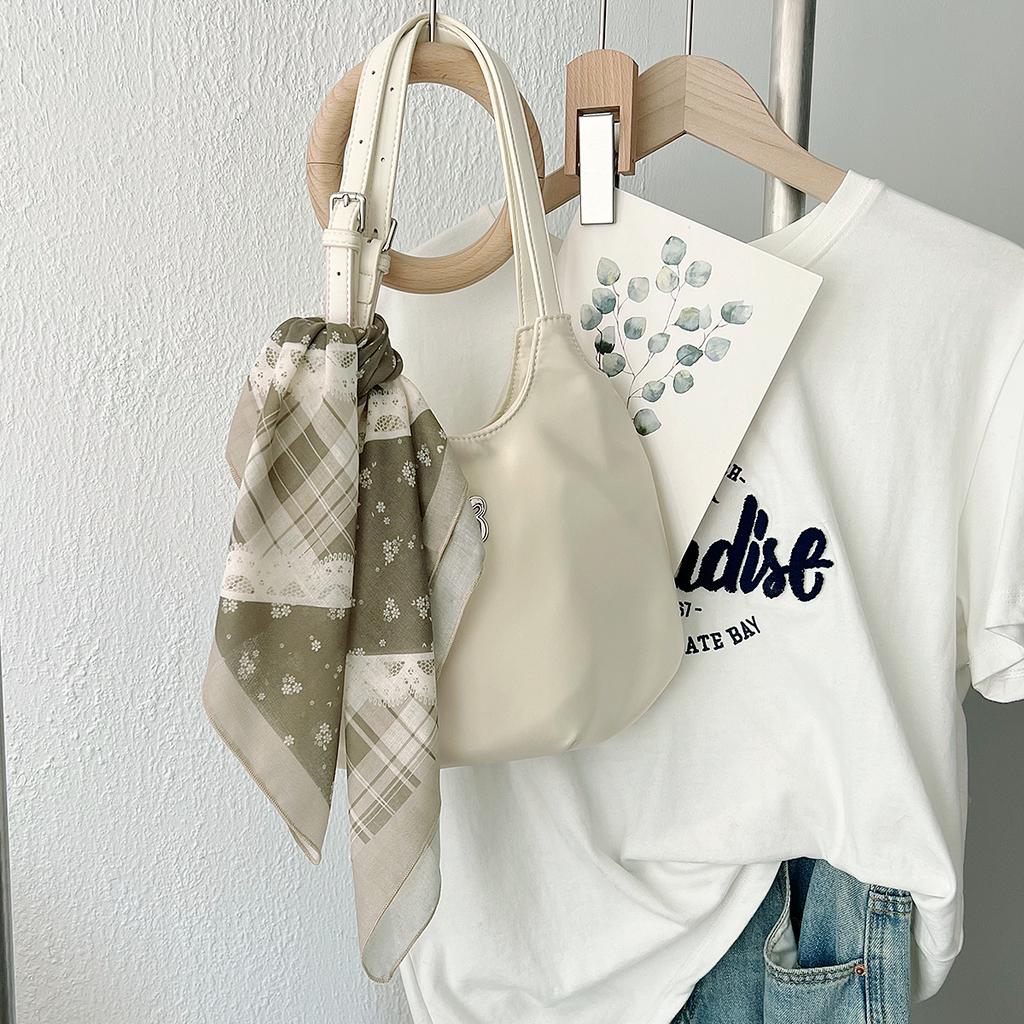 1116 Korean version of the new cotton and linen small square scarf women travel pastoral style photo small headscarf seaside versatile sunscreen scarf